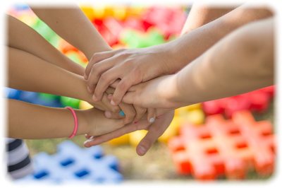 hands201807.jpg